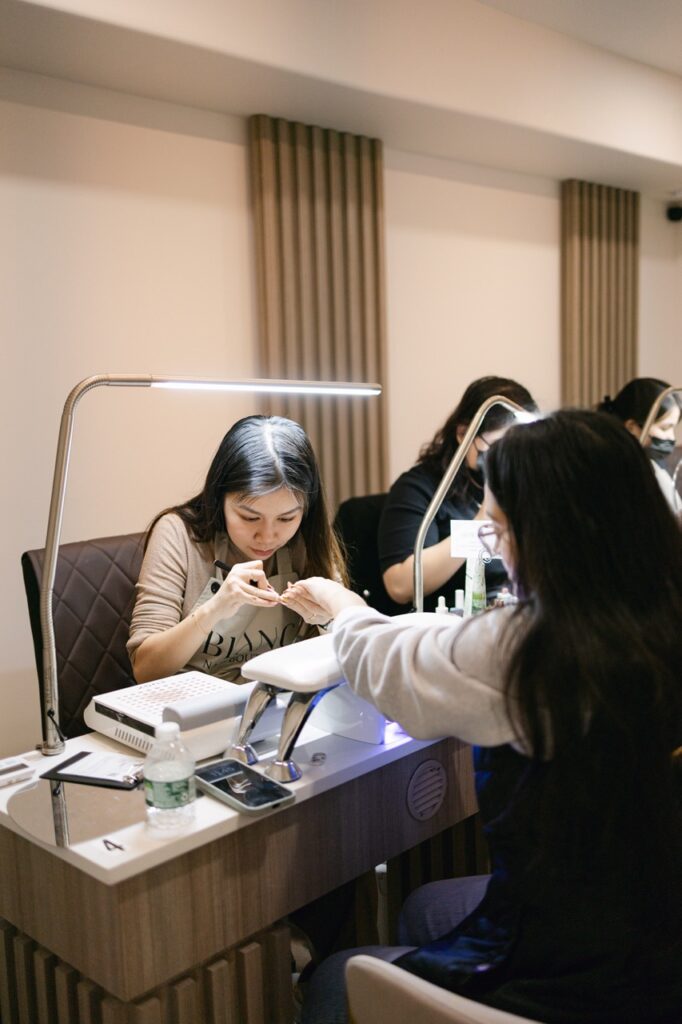 nail salon Main St