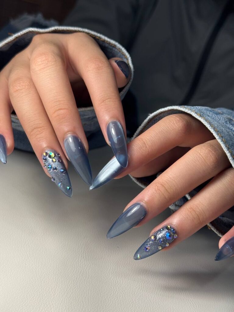 nail salon Main St
