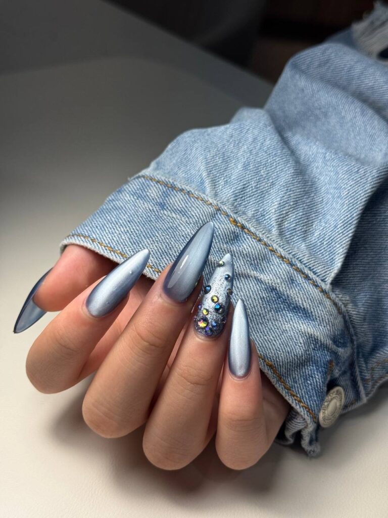 nail salon Main St