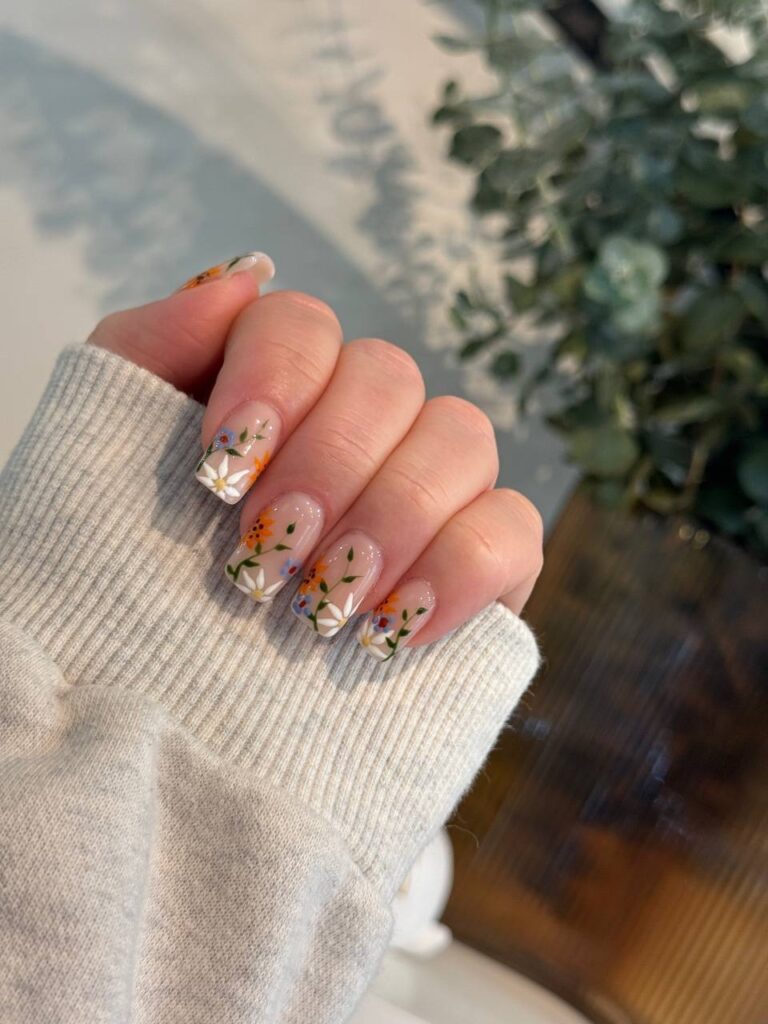 nail salon Main St