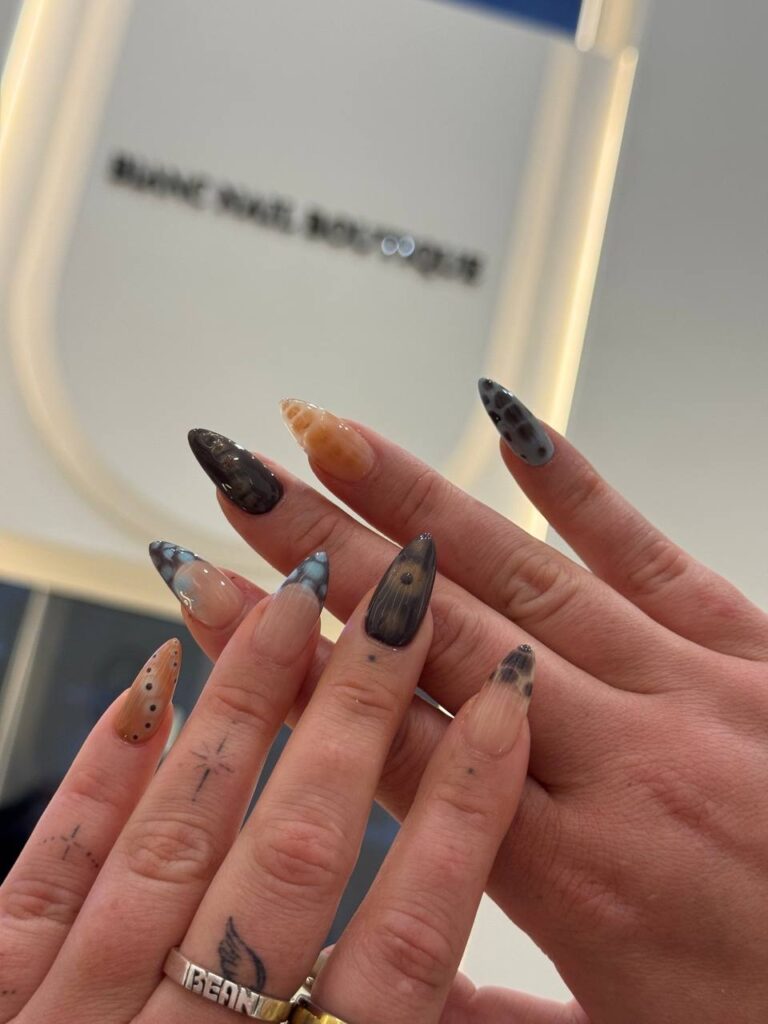 nail salon Main St