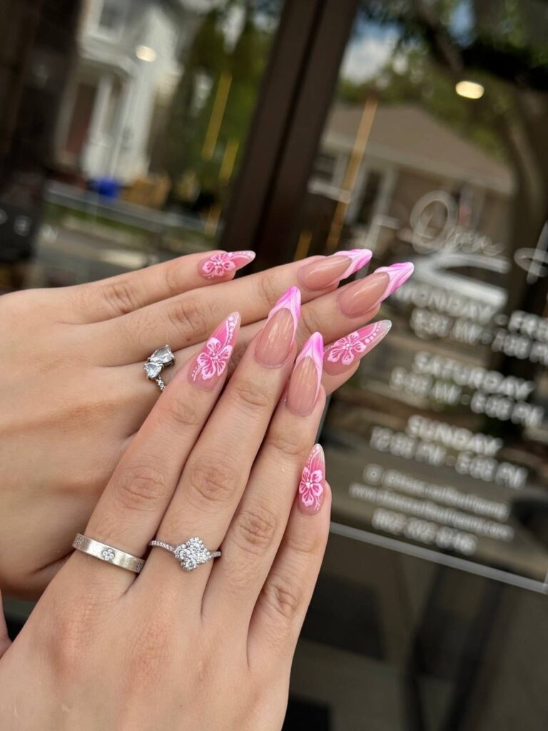 nail salon Main St